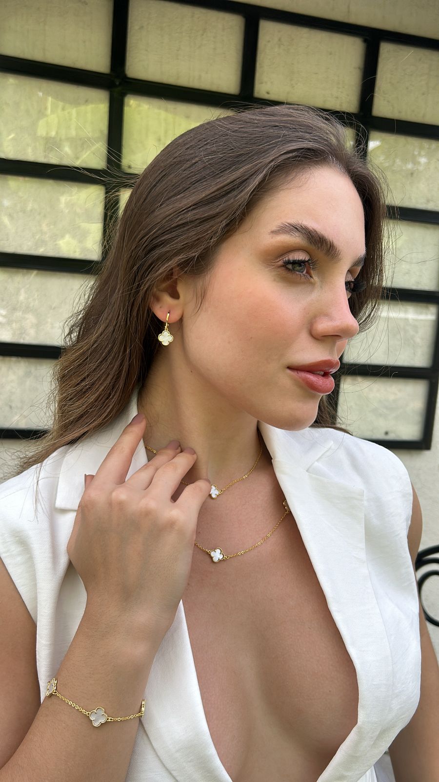 Argolinha Trevo Branco