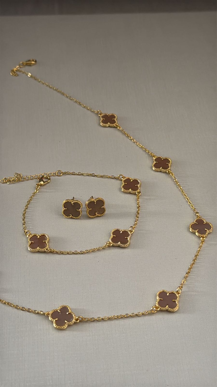 Pulseira Trevo Marrom