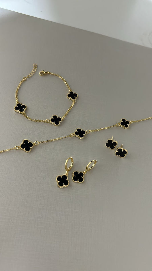 Conj. Trevo Preto (Brinco, colar e pulseira)